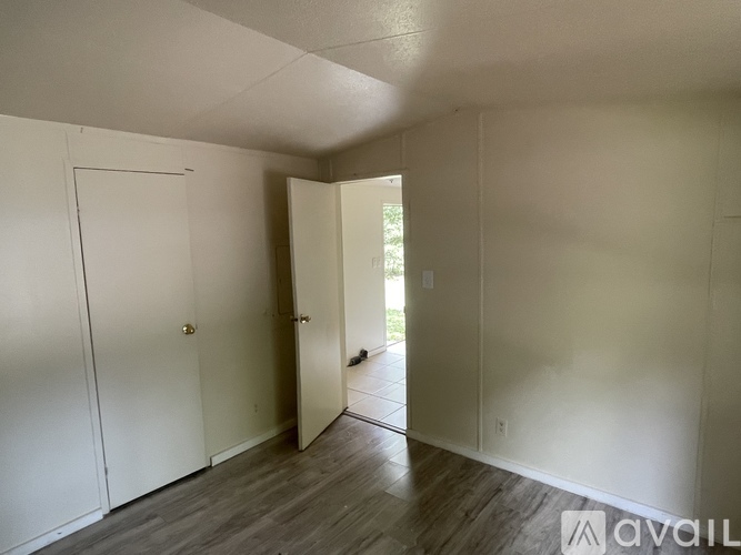 169 Hickory Ave 2 Beds Single Family Home for Rent - Photo gallery 2