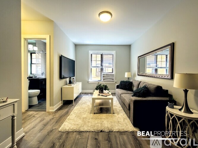 429 W Belden Ave Studio Apartment for Rent - Photo gallery 1
