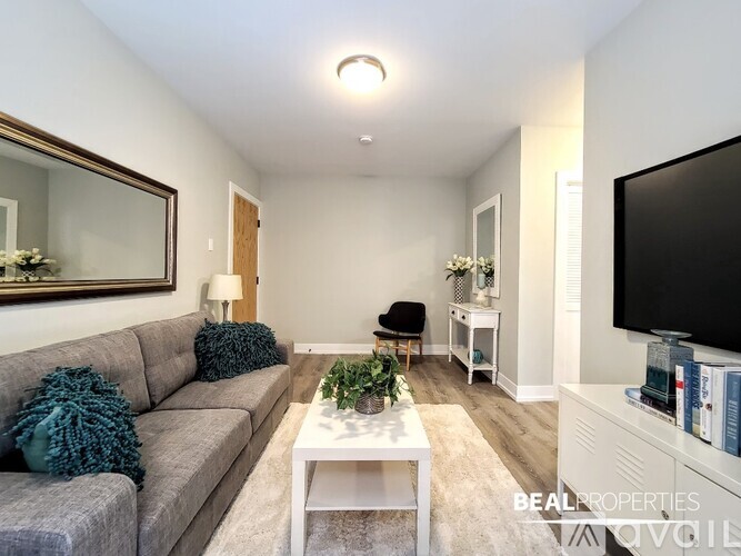 429 W Belden Ave Studio Apartment for Rent - Photo gallery 3