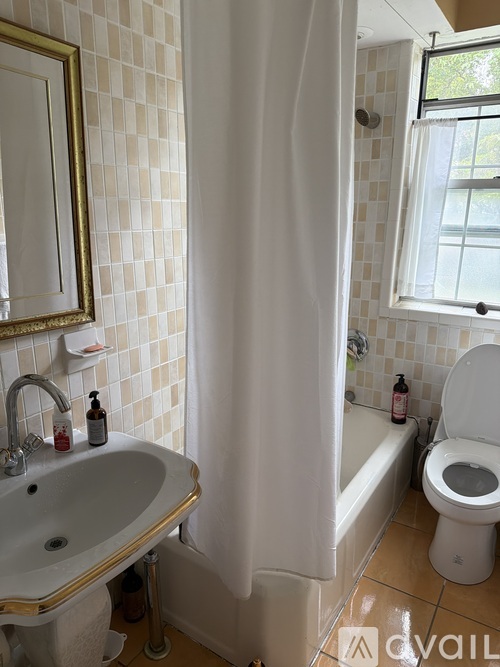 77-32 Vleigh Pl 2 Beds Condo for Rent - Photo gallery 3