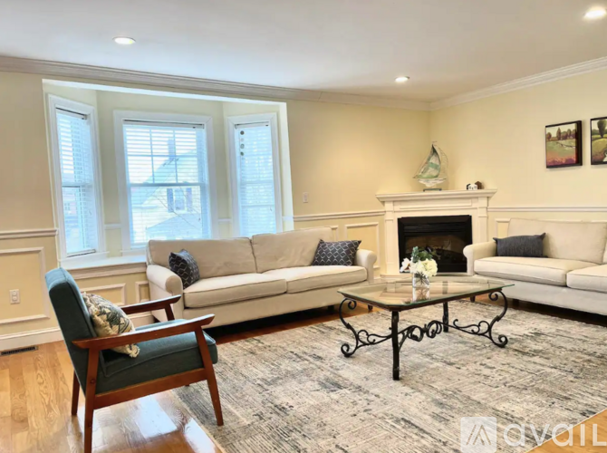 3 Germain Ave 3 Beds Apartment for Rent - Photo gallery 3