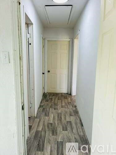 335 Delaware St 2 Beds Apartment for Rent