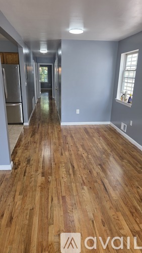 135 Seymour Avenue 3 Beds Single Family Home for Rent - Photo gallery 1