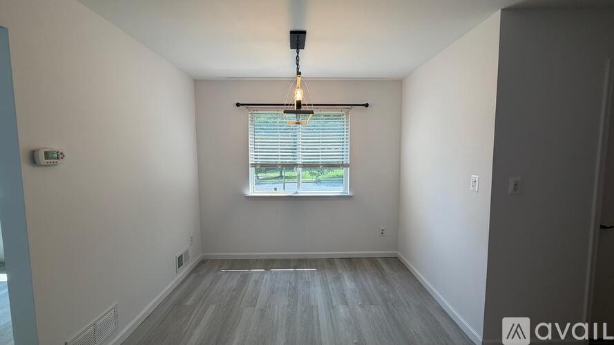 1 Forest Garden Drive 3 Beds Townhouse for Rent - Photo gallery 5