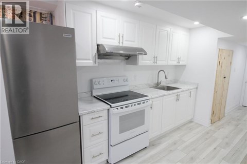 473 AVENS Street 1 Apartment for Rent