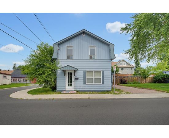 15 Rue Brook 3 Beds House for Rent - Photo gallery 1