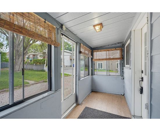 15 Rue Brook 3 Beds House for Rent - Photo gallery 4