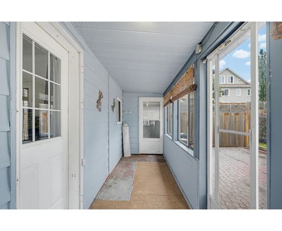 15 Rue Brook 3 Beds House for Rent - Photo gallery 5