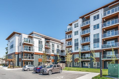 1291 Craigflower Road Studio-3 Beds Apartment for Rent