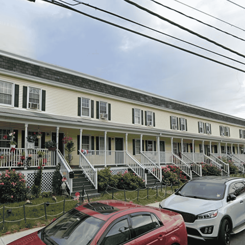 142 Ludlow Street 3 Beds Apartment for Rent
