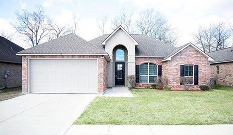 117  Endicott Drive 3 Beds Apartment for Rent