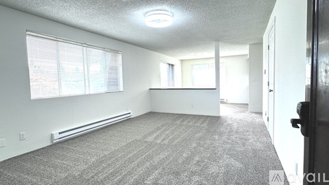 2405 Howard Avenue 2 Beds Apartment for Rent