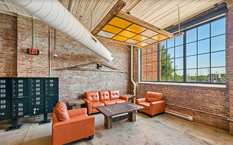 214 Pecan St. 1-2 Beds Apartment for Rent