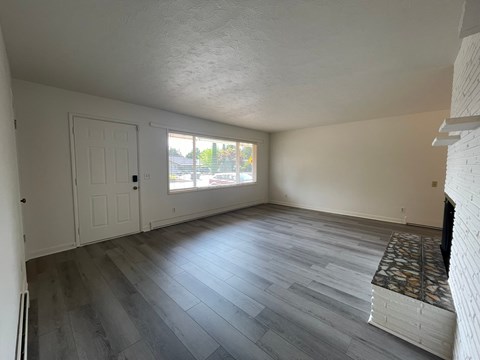 2320 CASCADE WAY 3 Beds Apartment for Rent