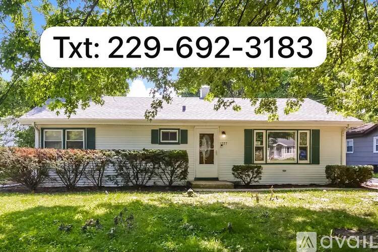 1225 S Lawler Ave 3 Beds Single Family Home for Rent - Photo gallery 1