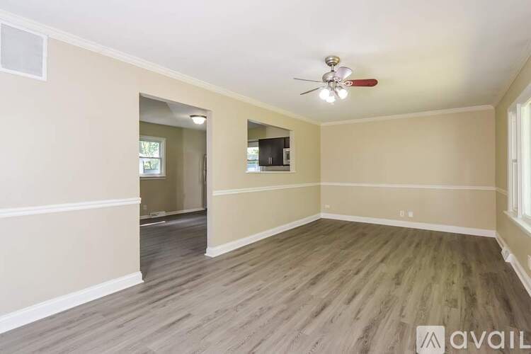 1225 S Lawler Ave 3 Beds Single Family Home for Rent - Photo gallery 3