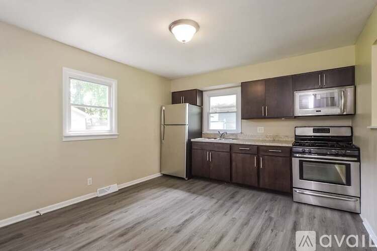 1225 S Lawler Ave 3 Beds Single Family Home for Rent - Photo gallery 5