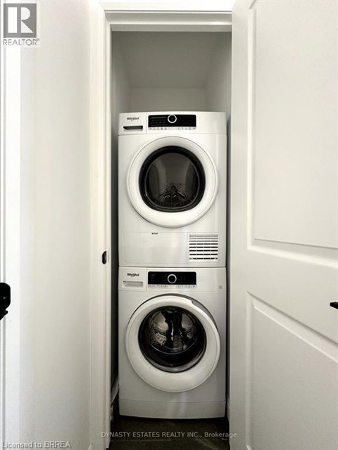 7 ERIE Avenue Unit# 703 2 Beds Apartment for Rent