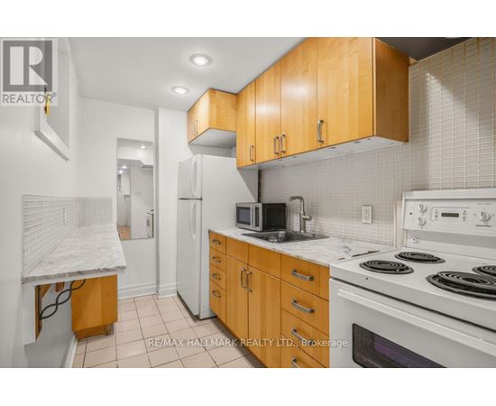 LOWER - 483 PARKSIDE DRIVE 2 Beds Home, Multifamily for Rent - Photo gallery 4