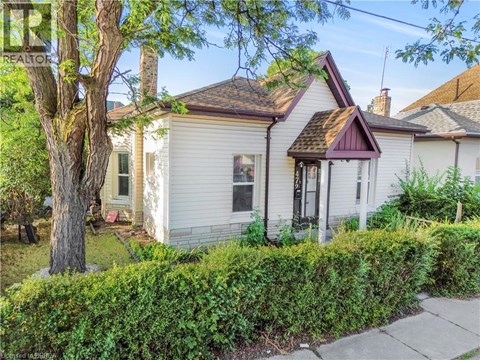 472 COLBORNE Street E 3 Beds Apartment for Rent
