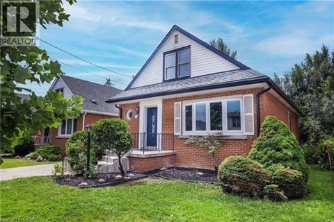 356 EAST 17TH Street Unit# Upper 4 Beds Apartment for Rent