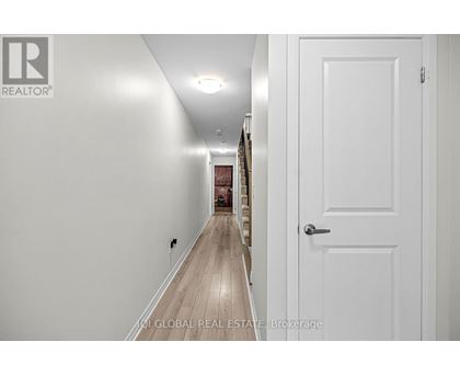 1303 - 585 COLBORNE STREET 4 Beds Home, Townhouse for Rent - Photo gallery 4