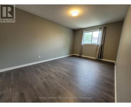 66 - 585 GAINSBOROUGH ROAD 3 Beds Condo, Home, Townhouse for Rent - Photo gallery 5