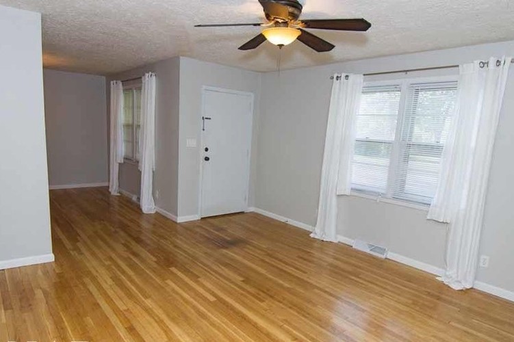 1809 E Lincoln St 3 Beds Single Family Home for Rent - Photo gallery 3