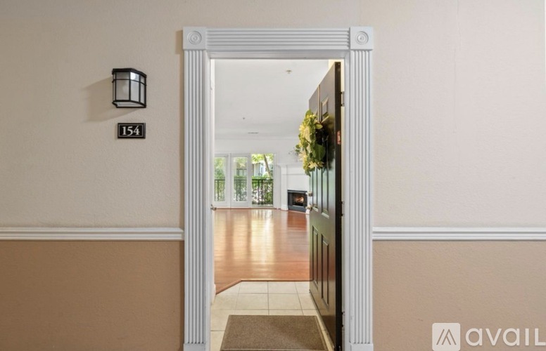 501 Hungerford Drive 2 Beds Condo for Rent - Photo gallery 3