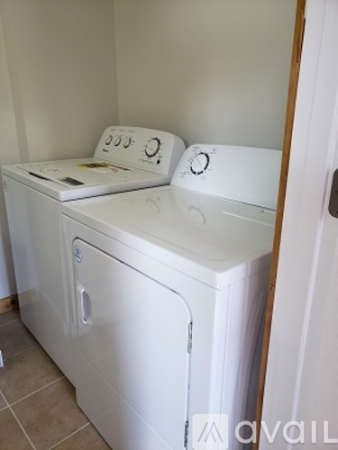 519 14th St N 3 Beds Single Family Home for Rent - Photo gallery 2