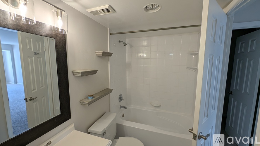 3800 Powell Lane 1 Condo for Rent - Photo gallery 5