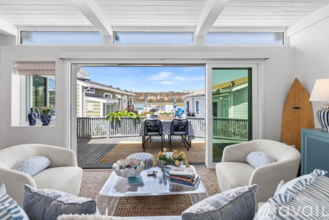 8 Saratoga 2 Beds Apartment for Rent