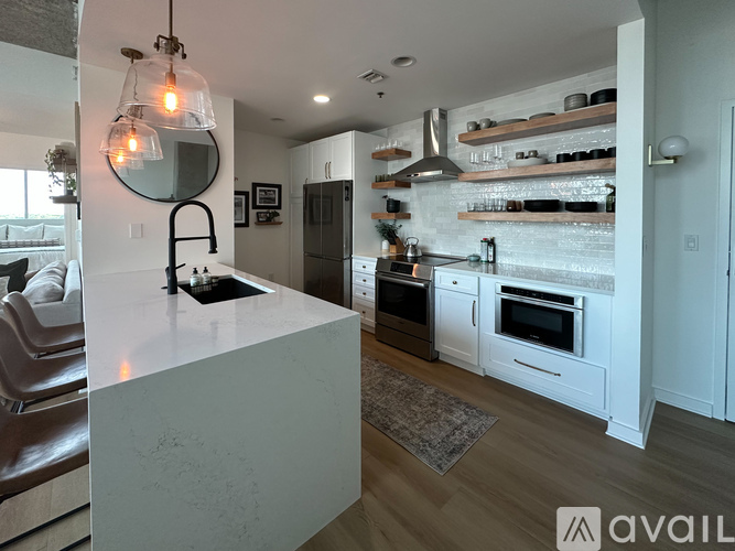 943 Peachtree Street Northeast 1 Condo for Rent - Photo gallery 1