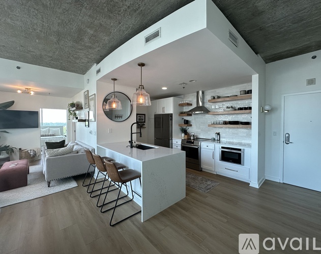 943 Peachtree Street Northeast 1 Condo for Rent - Photo gallery 2