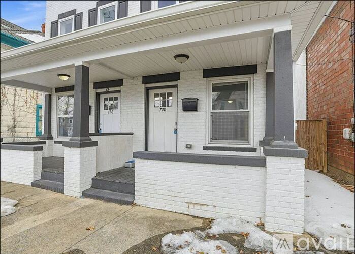 728 N Queen St 3 Beds Townhouse for Rent - Photo gallery 1