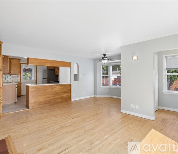 3512 S Division St 3 Beds Single Family Home for Rent - Photo gallery 5