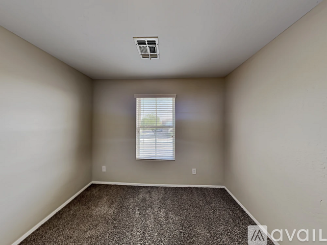 9043 W Toronto Way 3 Beds Single Family Home for Rent - Photo gallery 4