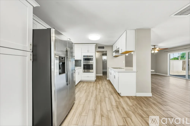 1811 E Palmcroft Dr 4 Beds Single Family Home for Rent - Photo gallery 3