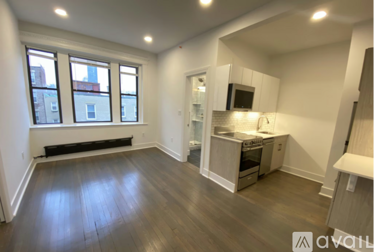 11 Queensberry St 1 Apartment for Rent - Photo gallery 1