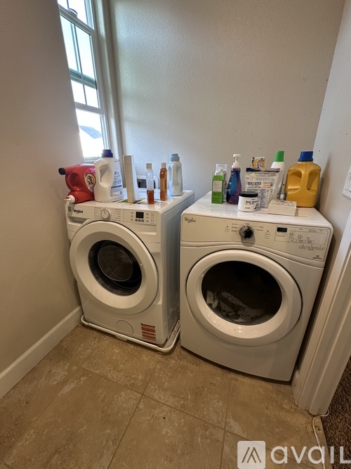 1715 Vine Street 4 Beds Single Family Home for Rent - Photo gallery 5