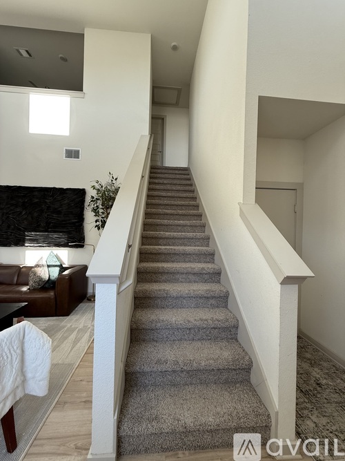220 Merrick Road 3 Beds Single Family Home for Rent - Photo gallery 3