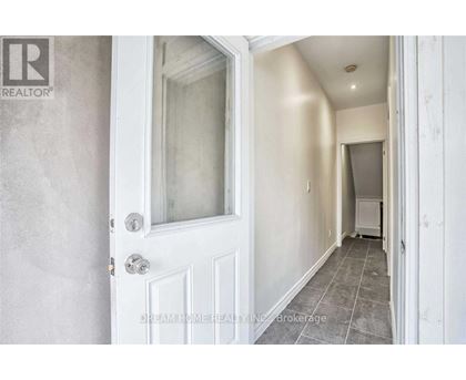 BASEMEN - 401 CRAWFORD STREET 2 Beds House for Rent - Photo gallery 3