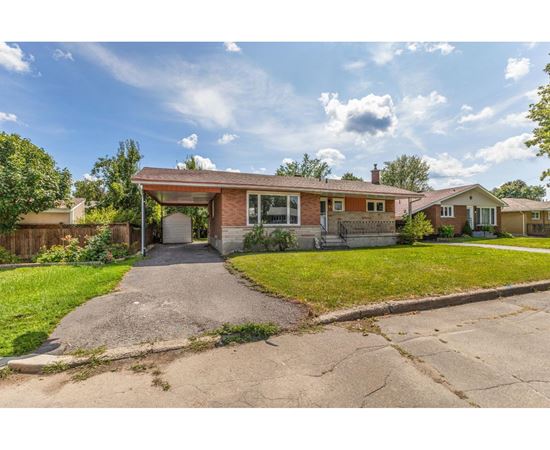 45 Rue de Ville-Marie 4 Beds House for Rent - Photo gallery 2
