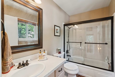 171 Golf Course Rd 3 Beds Apartment for Rent