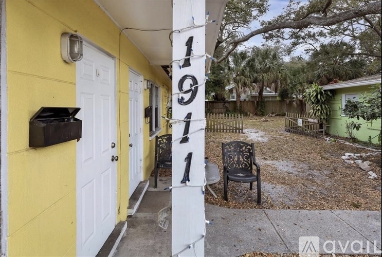 1911 7th St 2 Beds Apartment for Rent - Photo gallery 1