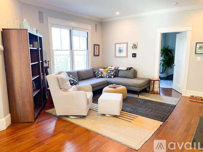 40 Sawyer Avenue 3 Beds Condo for Rent - Photo gallery 3