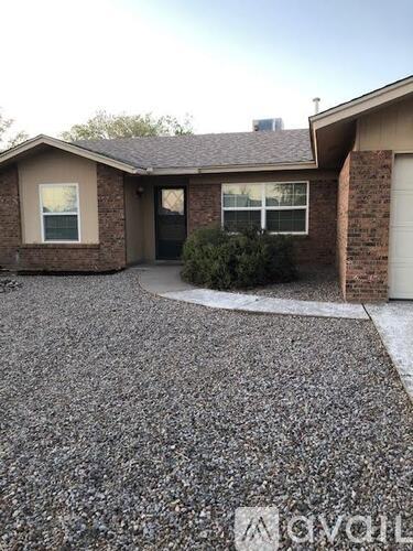 8129 Shannon St. N.E. 3 Beds Single Family Home for Rent - Photo gallery 3