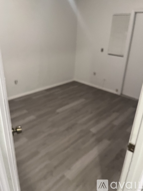 2390 SW Lois Ave 2 Beds Apartment for Rent - Photo gallery 4