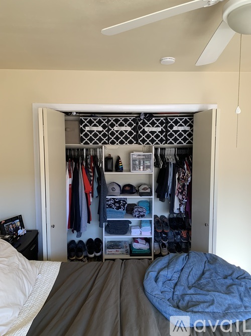 660 South 400 East 2 Beds Condo for Rent - Photo gallery 3