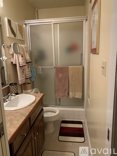 660 South 400 East 2 Beds Condo for Rent - Photo gallery 5